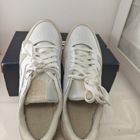 Reebok Classic Leather White/Beige Sneakers Size US 10.5 Mens 100032772 - Picture 8 of 12